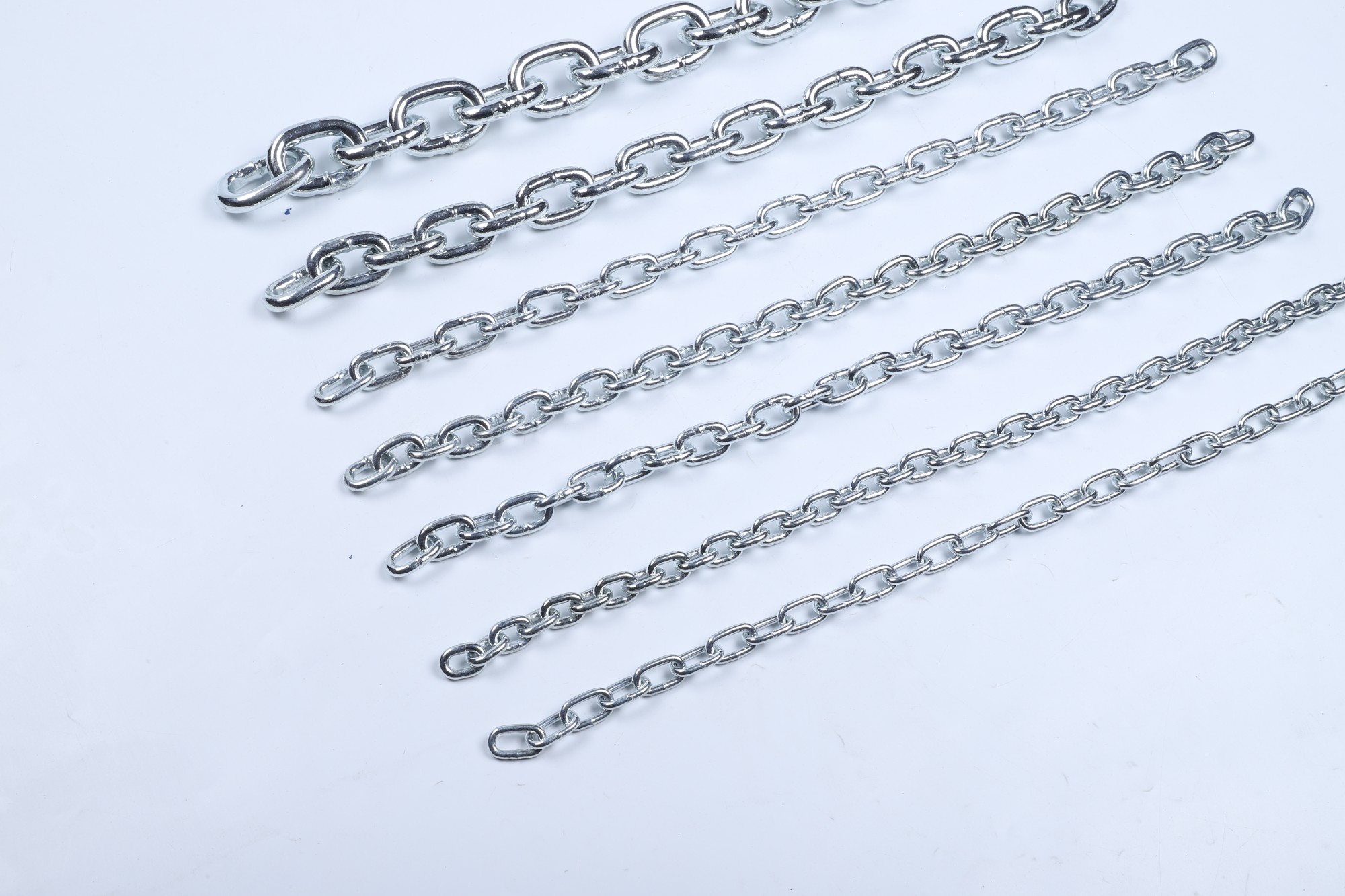 White Galvanized Nor Standard Link Chain